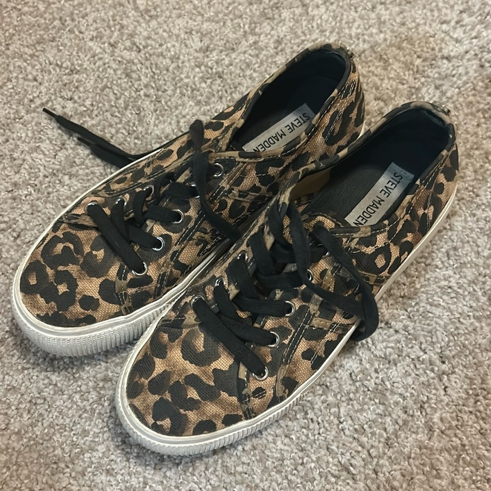 Steve Madden Leopard Print Platform Sneaker